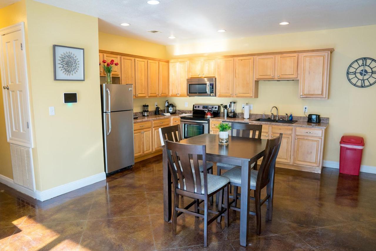 Serene 3Br Apartment 4Tvs Free Wi-Fi & Parking -E- Moss Point Exterior foto