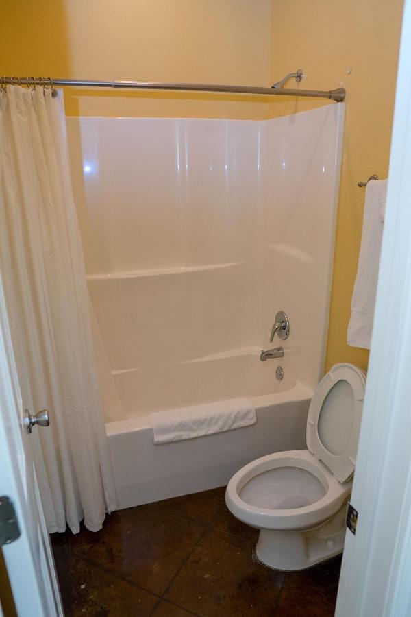 Serene 3Br Apartment 4Tvs Free Wi-Fi & Parking -E- Moss Point Exterior foto
