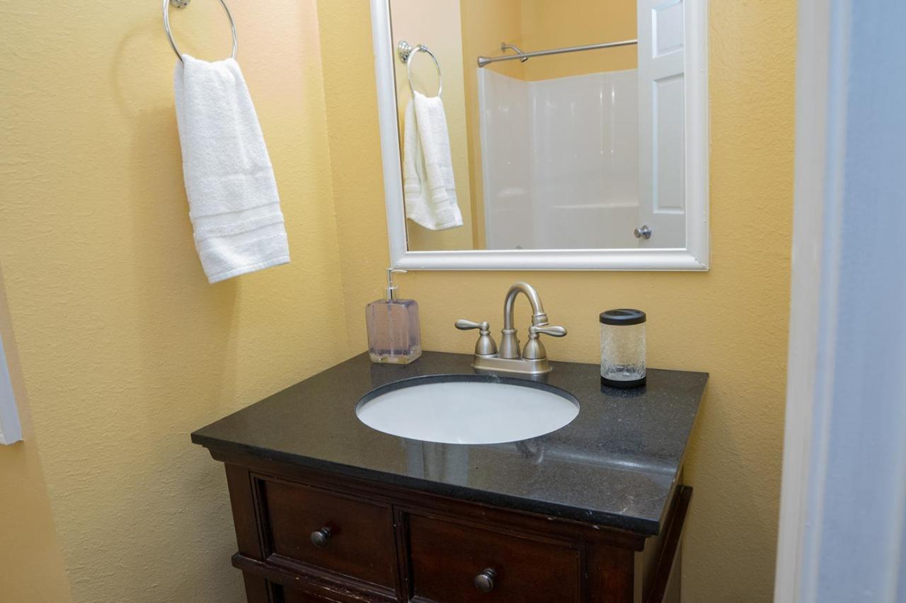 Serene 3Br Apartment 4Tvs Free Wi-Fi & Parking -E- Moss Point Exterior foto