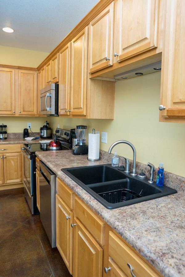 Serene 3Br Apartment 4Tvs Free Wi-Fi & Parking -E- Moss Point Exterior foto